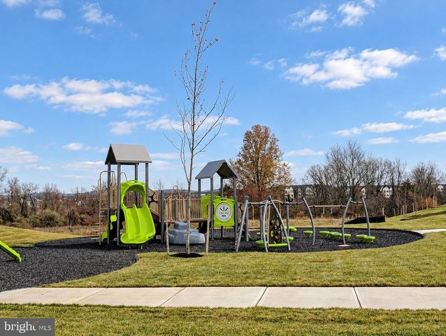 263 AARON TRUEHART WAY, Titusville, NJ 08560