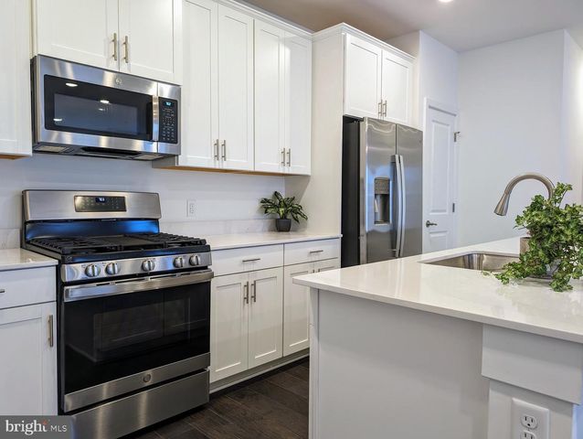 263 AARON TRUEHART WAY, Titusville, NJ 08560