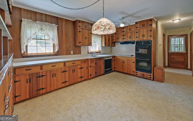 400 Harris Street, Toccoa, GA 30577