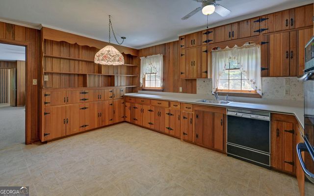 400 Harris Street, Toccoa, GA 30577