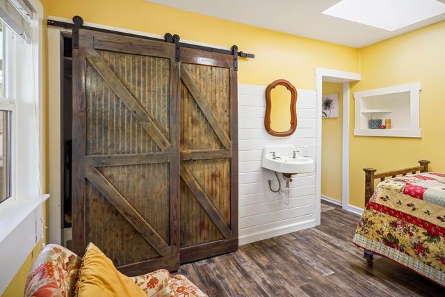 8241 Old School Way, Mokelumne Hill, CA 95245