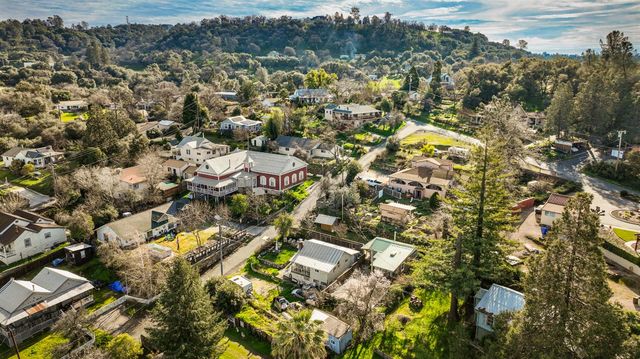 8241 Old School Way, Mokelumne Hill, CA 95245