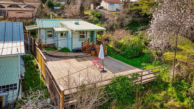 8241 Old School Way, Mokelumne Hill, CA 95245