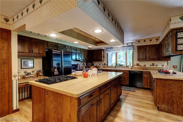 6065 E Valleyview Court, Mentor, OH 44060