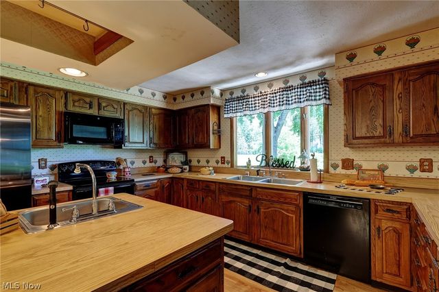6065 E Valleyview Court, Mentor, OH 44060