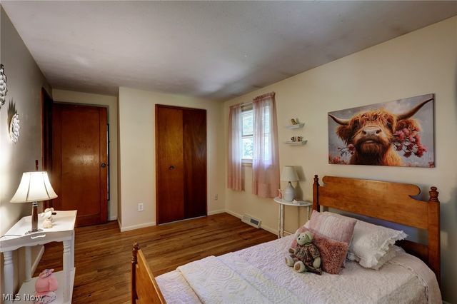 6065 E Valleyview Court, Mentor, OH 44060