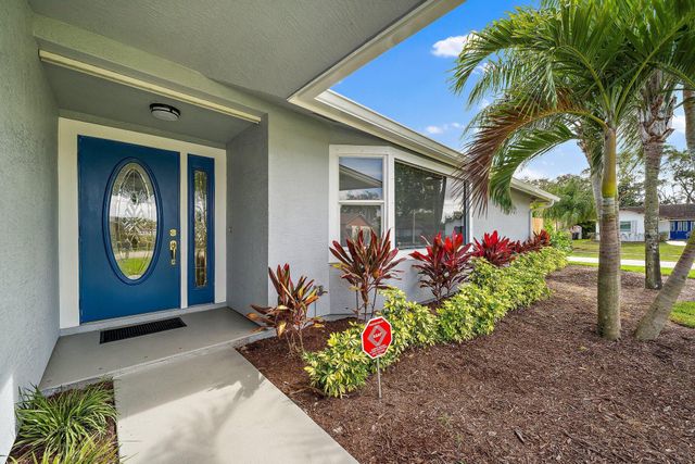 1342 Essex Drive, Wellington, FL 33414