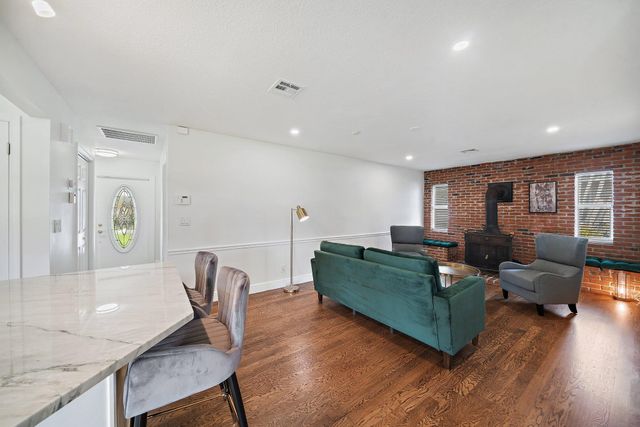 1342 Essex Drive, Wellington, FL 33414