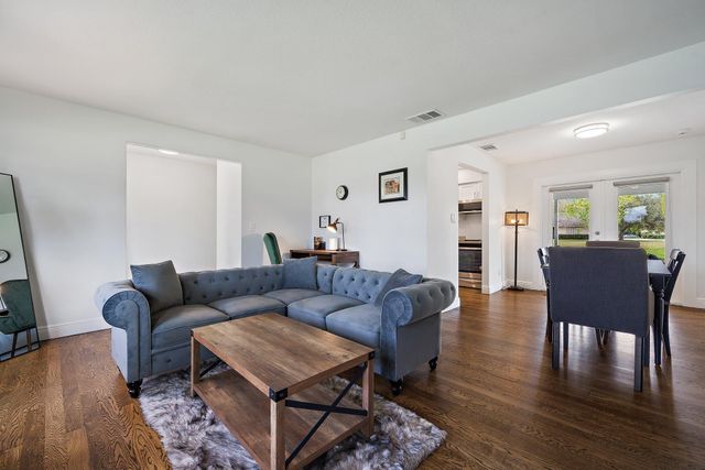 1342 Essex Drive, Wellington, FL 33414