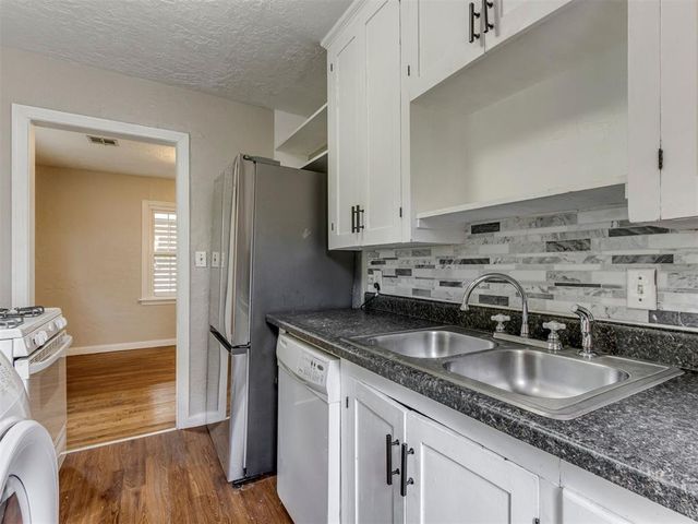 604 Iowa Street, Norman, OK 73069