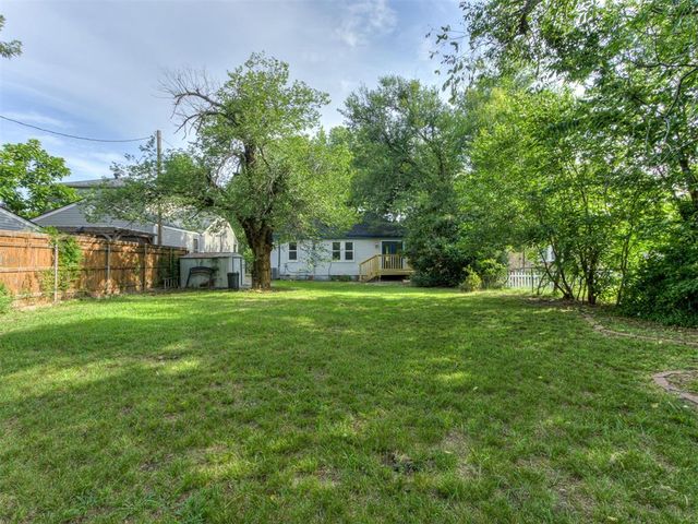 604 Iowa Street, Norman, OK 73069