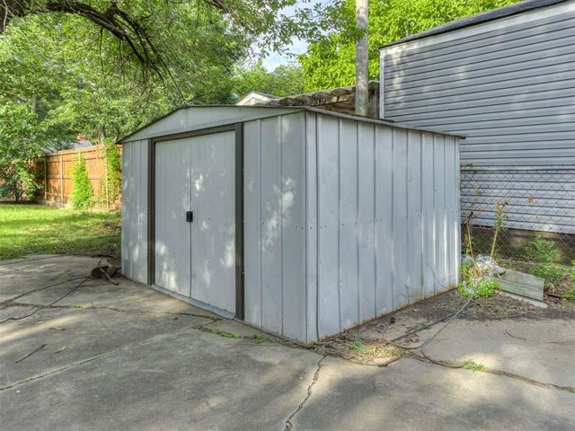 604 Iowa Street, Norman, OK 73069