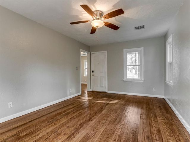 604 Iowa Street, Norman, OK 73069