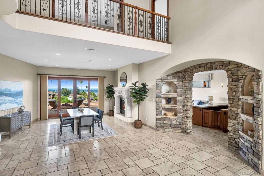 2212 Dunhaven St, San Diego, CA 92110 — photo 4