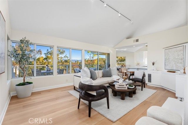 22 Delphinus, Irvine, CA 92603