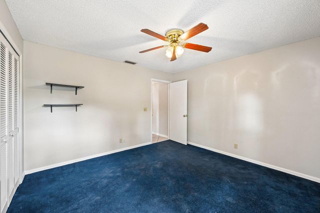 160 Royal Pine Circle S, Royal Palm Beach, FL 33411