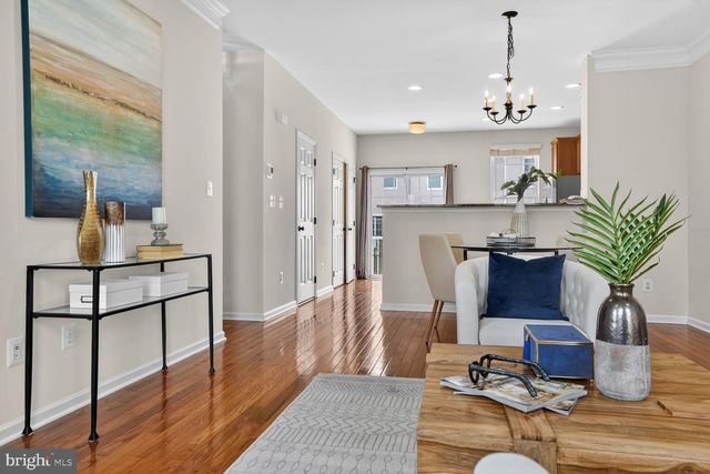 42882 CONRAD TER, Chantilly, VA 20152