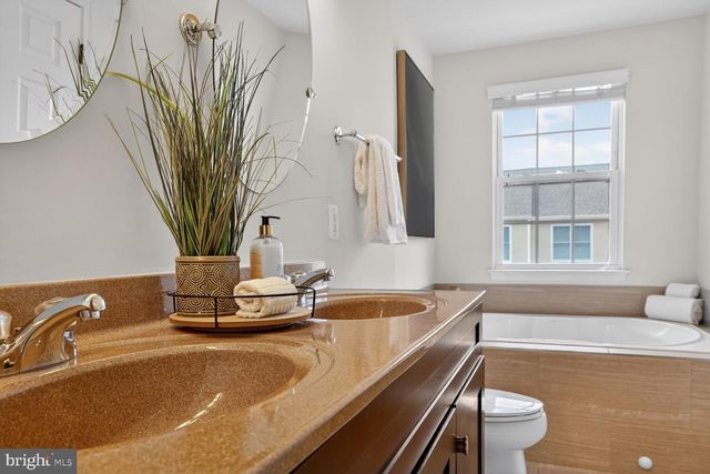 42882 CONRAD TER, Chantilly, VA 20152