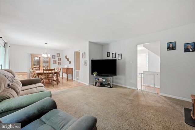 99 CAREFREE LN, Boyce, VA 22620
