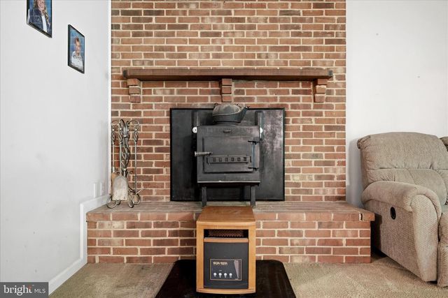99 CAREFREE LN, Boyce, VA 22620