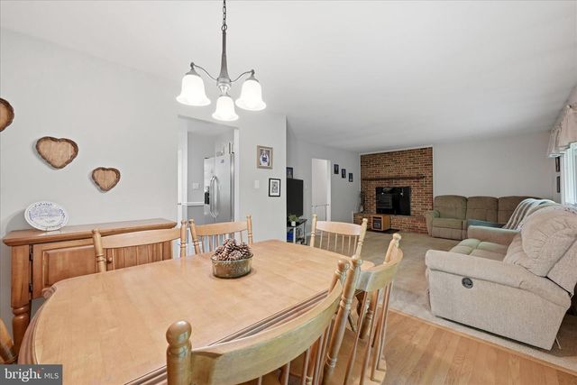 99 CAREFREE LN, Boyce, VA 22620