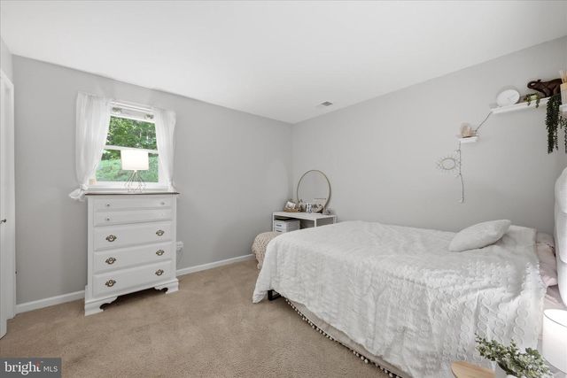 99 CAREFREE LN, Boyce, VA 22620