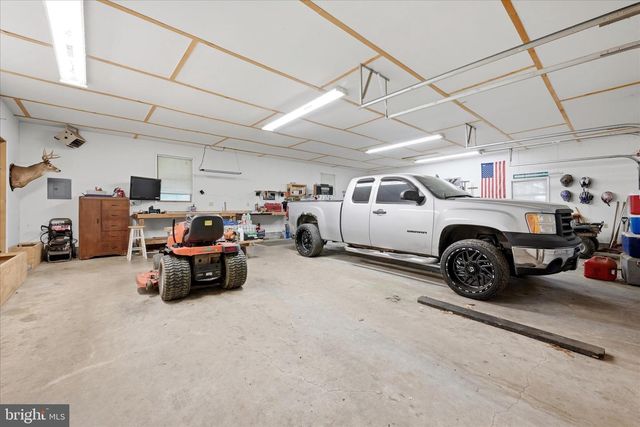 99 CAREFREE LN, Boyce, VA 22620