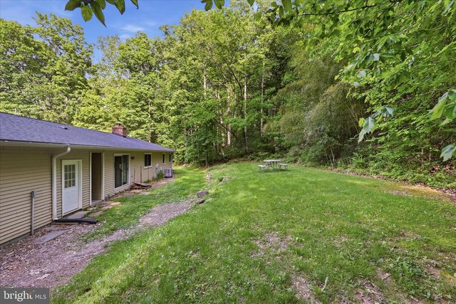 99 CAREFREE LN, Boyce, VA 22620