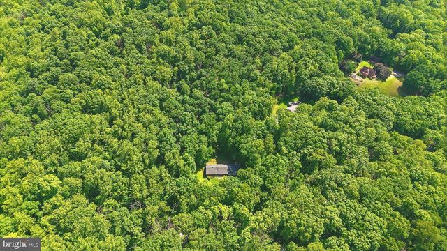 99 CAREFREE LN, Boyce, VA 22620