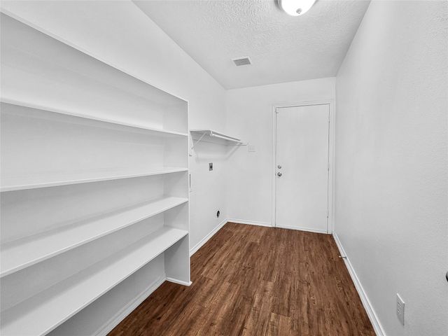 5439 Aloe Avenue, Baytown, TX 77521