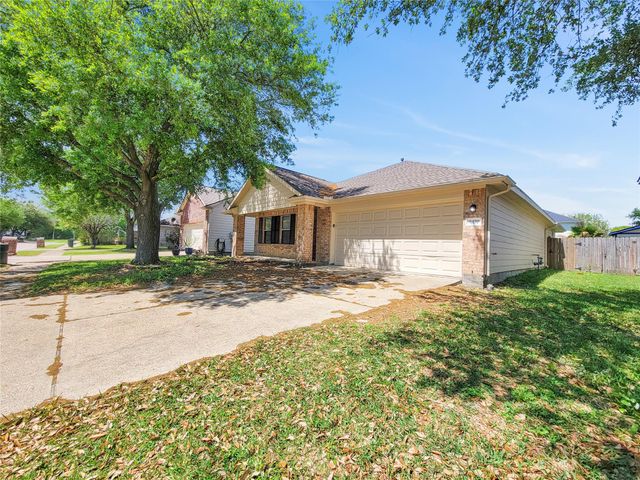 5439 Aloe Avenue, Baytown, TX 77521