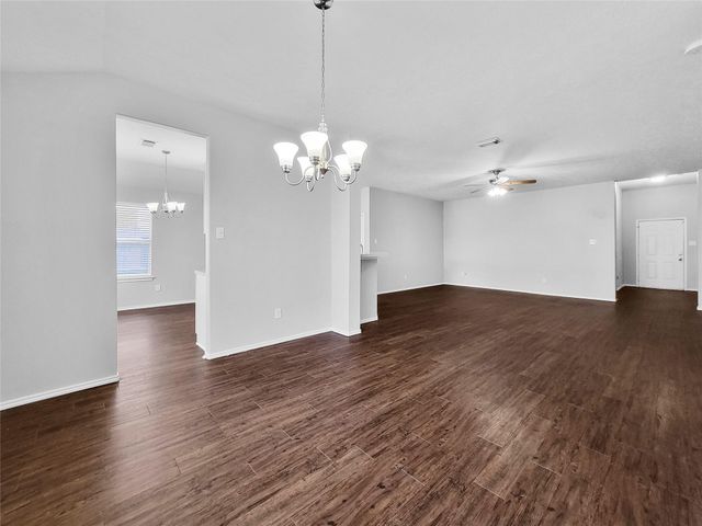 5439 Aloe Avenue, Baytown, TX 77521