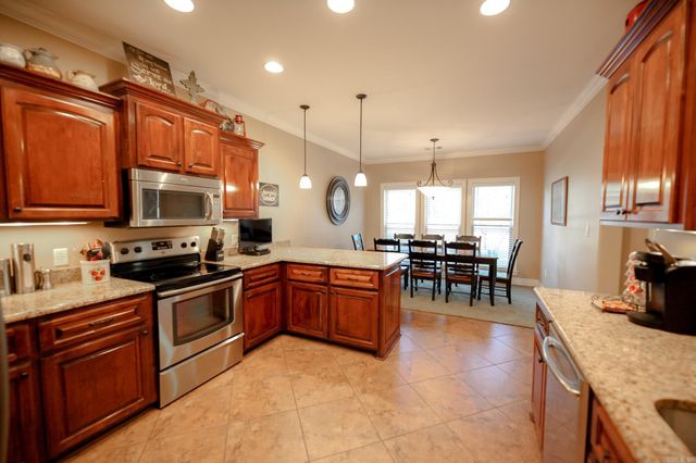 158 Pine Needles Dr, El Dorado, AR 71730