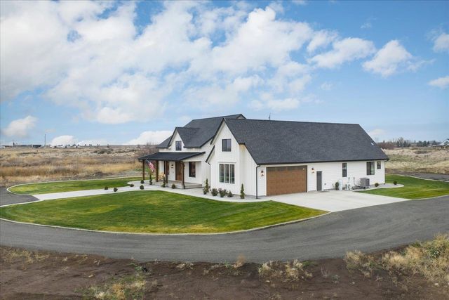 23070 W McFarlane Rd, Medical Lake, WA 99022