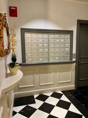 15 River 507, Boston, MA 02108