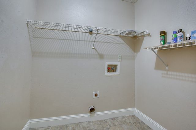822 Creekside Drive, Lewisville, TX 75067