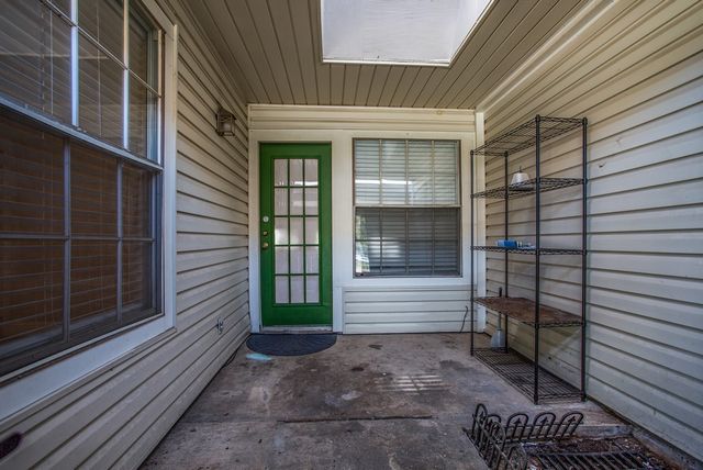 822 Creekside Drive, Lewisville, TX 75067