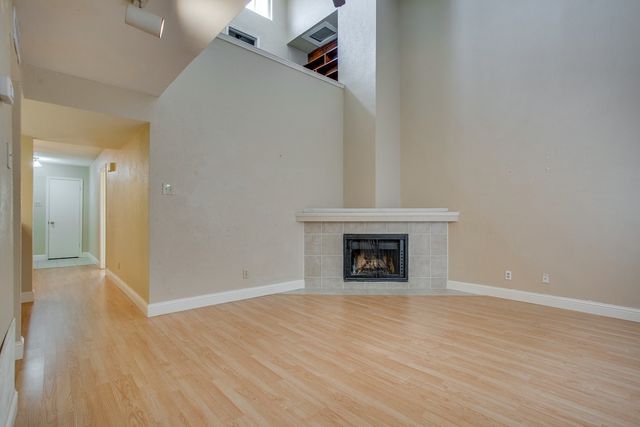822 Creekside Drive, Lewisville, TX 75067