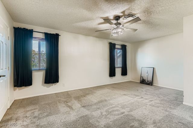 6820 Waterhen Circle, Las Vegas, NV 89108