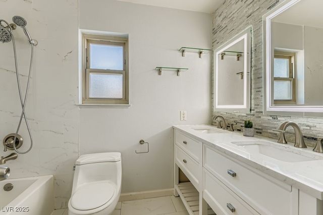 6820 Waterhen Circle, Las Vegas, NV 89108