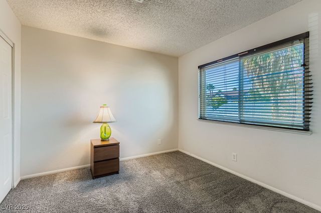 6820 Waterhen Circle, Las Vegas, NV 89108