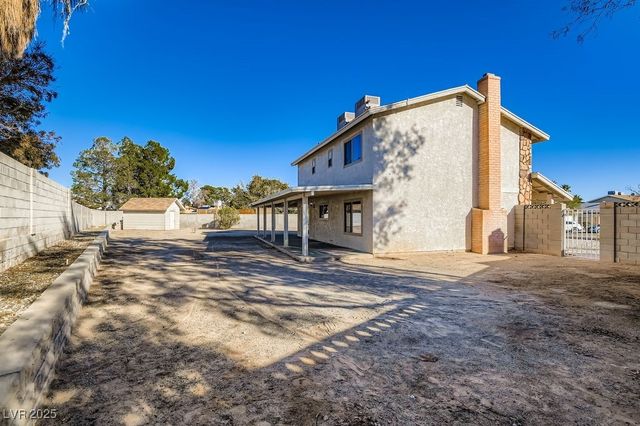 6820 Waterhen Circle, Las Vegas, NV 89108