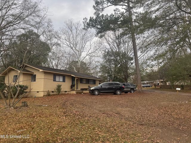 2905 Lakewood Drive, Jackson, MS 39212