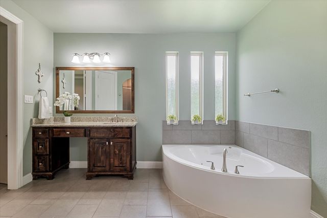 2833 Macquarie Street, Trophy Club, TX 76262