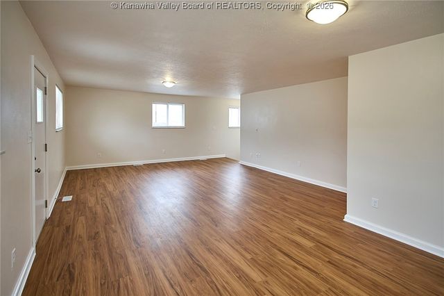 719 Hansford Street, St Albans, WV 25177