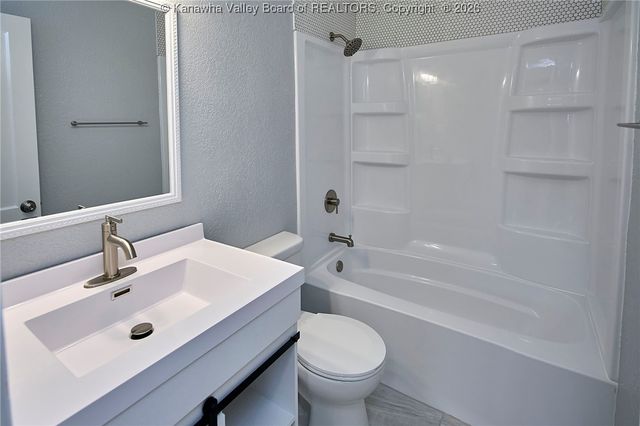 719 Hansford Street, St Albans, WV 25177