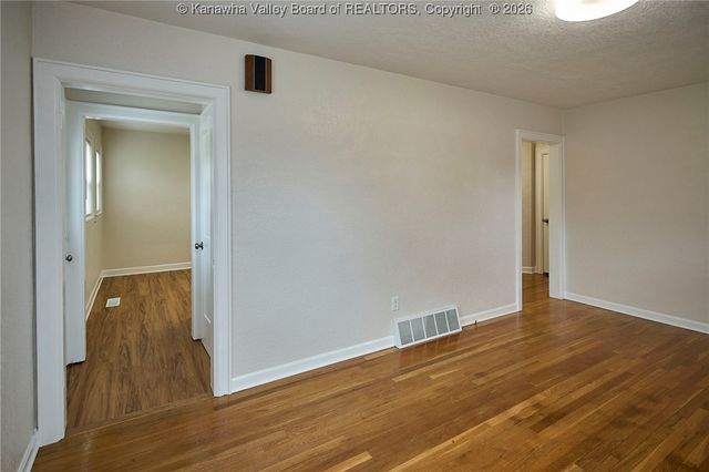 719 Hansford Street, St Albans, WV 25177