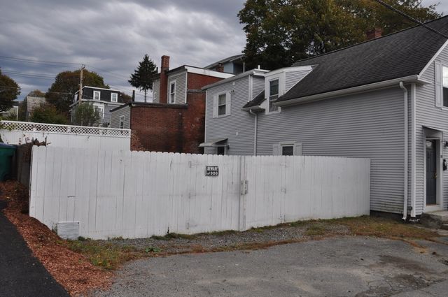 18 Morris, Fitchburg, MA 01420