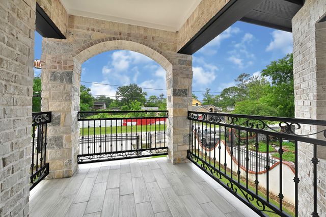 8107 Richland Drive, Houston, TX 77028