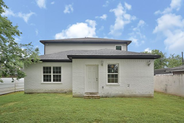 8107 Richland Drive, Houston, TX 77028
